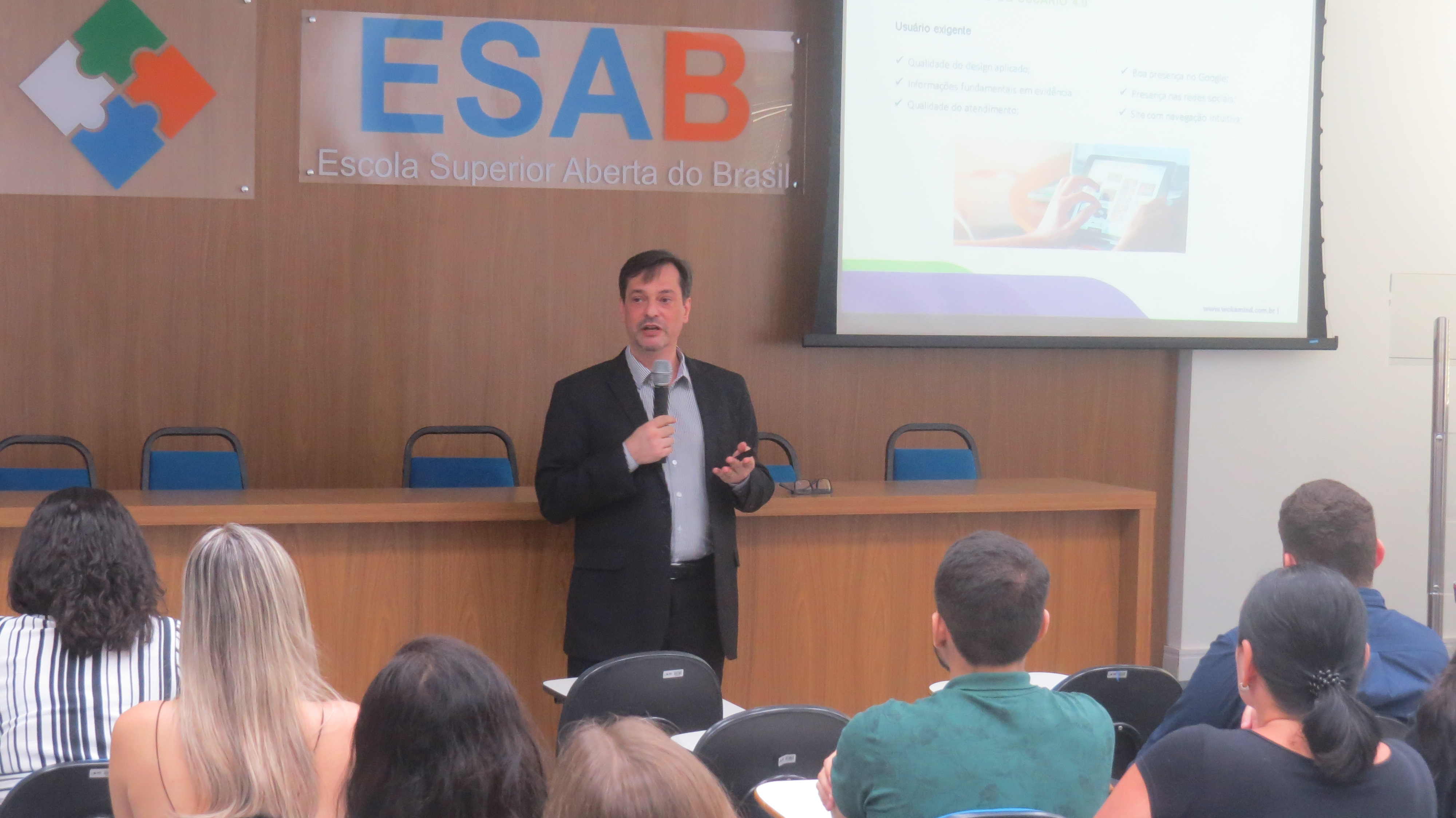 Treinamento na ESAB – Escola Superior Aberta do Brasil