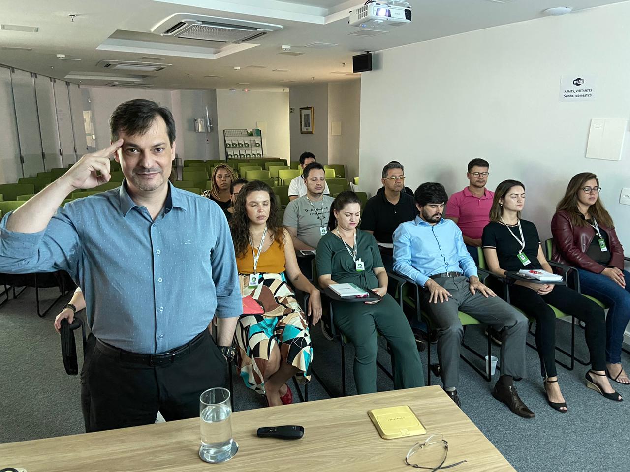 Treinamento para Inteligência Emocional na ABMES